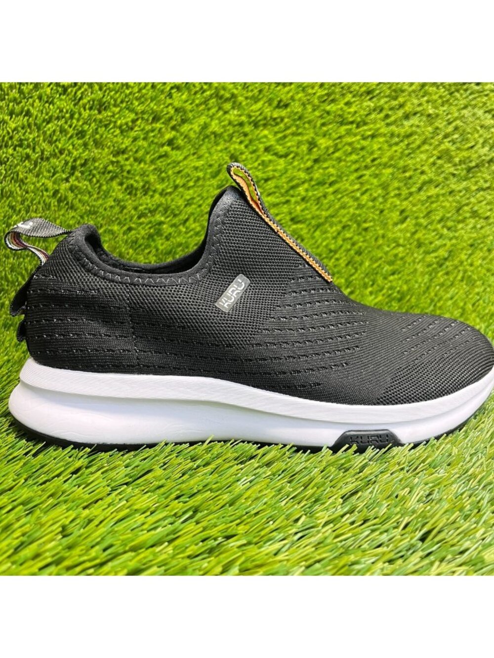 Kuru Atom Womens Size 9.5 Black White Athletic Walking Slip On Shoes Sneakers